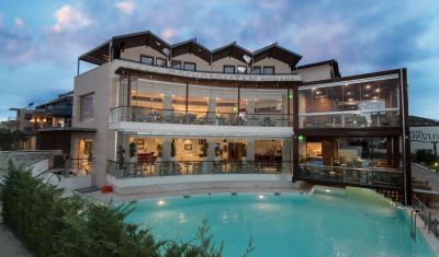 Imagine pentru Hotel Cosmopolitan & Spa 4* valabile pentru Litoral 2025