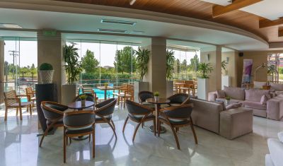 Imagine pentru Hotel Cosmopolitan & Spa 4* valabile pentru Litoral 2025