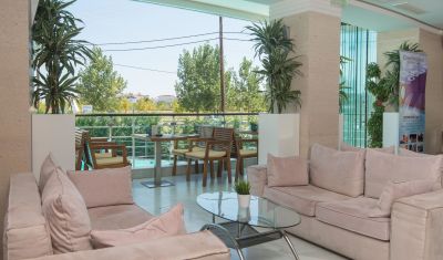 Imagine pentru Hotel Cosmopolitan & Spa 4* valabile pentru Litoral 2025
