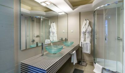 Imagine pentru Hotel Cronwell Platamon Resort 5* valabile pentru Litoral 2025