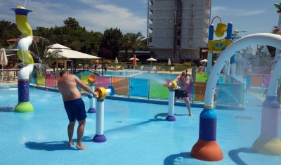 Imagine pentru Hotel Cronwell Platamon Resort 5* valabile pentru Litoral 2025