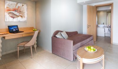 Imagine pentru Hotel Cronwell Resort Sermilia 5* valabile pentru Litoral 2025