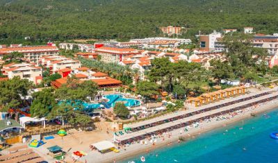 Imagine pentru Hotel Crystal Aura Beach Resort & Spa 5* valabile pentru Litoral 2025