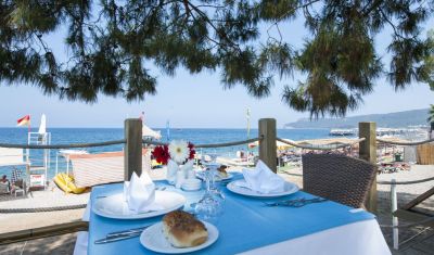 Imagine pentru Hotel Crystal Aura Beach Resort & Spa 5* valabile pentru Litoral 2025