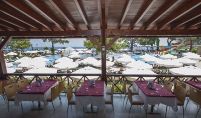 Imagine pentru Hotel Crystal Aura Beach Resort & Spa 5* valabile pentru Litoral 2025