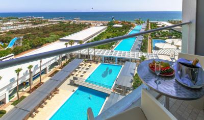 Imagine pentru Hotel Crystal Centro Resort 5* valabile pentru Litoral 2025