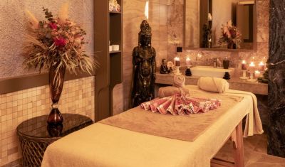 Imagine pentru Hotel Crystal Centro Resort 5* valabile pentru Litoral 2025