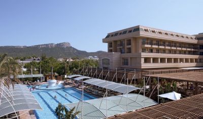 Imagine pentru Hotel Crystal De Luxe Resort & Spa 5*  valabile pentru Litoral 2025