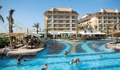 Imagine pentru Hotel Crystal Family Resort & Spa 5* valabile pentru Litoral 2025