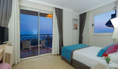 Imagine pentru Hotel Crystal Family Resort & Spa 5* valabile pentru Litoral 2025