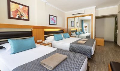 Imagine pentru Hotel Crystal Flora Beach Resort 5* valabile pentru Litoral 2025