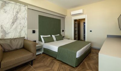 Imagine pentru Hotel Crystal Flora Beach Resort 5* valabile pentru Litoral 2025