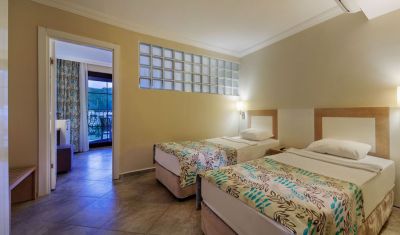 Imagine pentru Hotel Crystal Green Bay Resort 5*  valabile pentru Litoral 2025