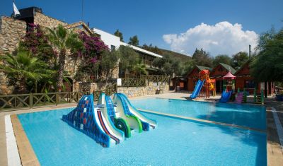 Imagine pentru Hotel Crystal Green Bay Resort 5*  valabile pentru Litoral 2025