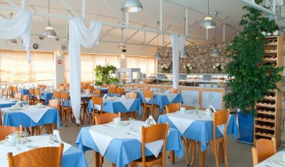 Imagine pentru Hotel Daphne Holiday Club 3*  valabile pentru Litoral 2025