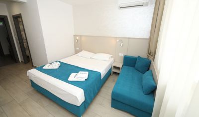 Imagine pentru Hotel Delfin 3*  valabile pentru Litoral 2025