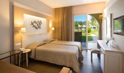 Imagine pentru Hotel Delfinia 4* valabile pentru Litoral 2025