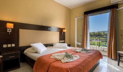 Imagine pentru Hotel Dennys Inn 3*  valabile pentru Litoral 2025
