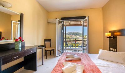 Imagine pentru Hotel Dennys Inn 3*  valabile pentru Litoral 2025