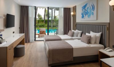 Imagine pentru Hotel Dobedan World Palace 5* valabile pentru Litoral 2025