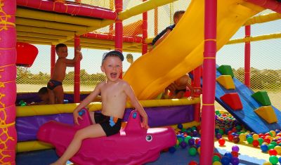 Imagine pentru Hotel Dolphin 4* valabile pentru Litoral 2025