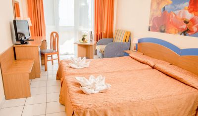 Imagine pentru Hotel Dolphin 4* valabile pentru Litoral 2025