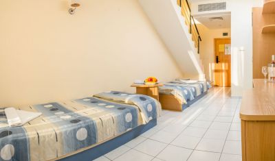 Imagine pentru Hotel Dolphin 4* valabile pentru Litoral 2025