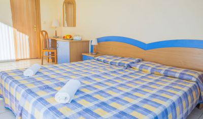 Imagine pentru Hotel Dolphin 4* valabile pentru Litoral 2025