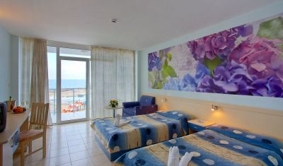 Imagine pentru Hotel Dolphin Marina 4*  valabile pentru Litoral 2025