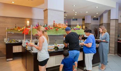 Imagine pentru Hotel Effect Grand Victoria 4* valabile pentru Litoral 2025