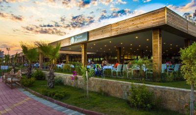 Imagine pentru Hotel Eftalia Village 5* valabile pentru Litoral 2025