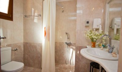 Imagine pentru Hotel Epavlis  4* valabile pentru Litoral 2025