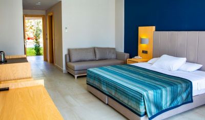 Imagine pentru Hotel Ephesia Holiday Beach Club 4* valabile pentru Litoral 2025