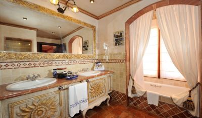 Imagine pentru Hotel Europe Villa Cortes 5* valabile pentru Litoral 2025