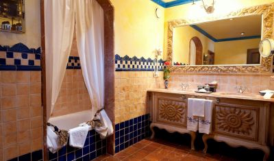 Imagine pentru Hotel Europe Villa Cortes 5* valabile pentru Litoral 2025