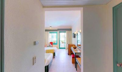 Imagine pentru Hotel Falcon Hills 3* valabile pentru Litoral 2025