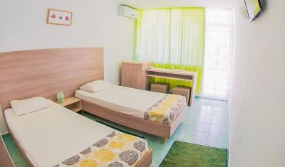 Imagine pentru Hotel Favorit 3* valabile pentru Litoral 2025