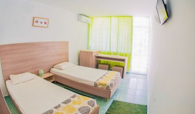 Imagine pentru Hotel Favorit 3* valabile pentru Litoral 2025
