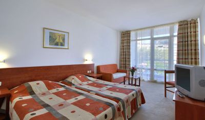 Imagine pentru Hotel Fenix 4* valabile pentru Litoral 2025