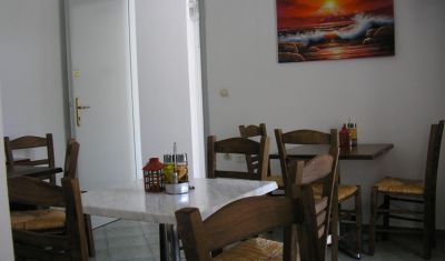 Imagine pentru Hotel Finikas 2*  valabile pentru Litoral 2025