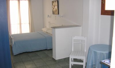 Imagine pentru Hotel Finikas 2*  valabile pentru Litoral 2025