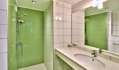 Imagine pentru Hotel Forest Beach 4* valabile pentru Litoral 2025