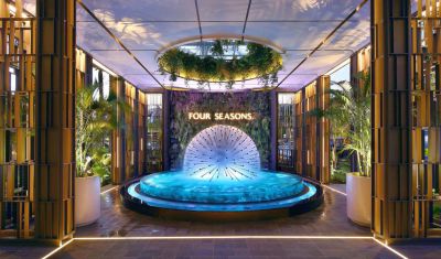 Imagine pentru Hotel Four Seasons 5* valabile pentru Litoral 2025