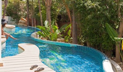 Imagine pentru Hotel Four Seasons 5* valabile pentru Litoral 2025