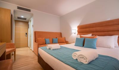 Imagine pentru Hotel Galaxy Beach Resort 5* valabile pentru Litoral 2025