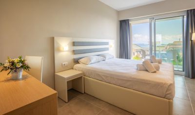 Imagine pentru Hotel Gemini 3* valabile pentru Litoral 2025