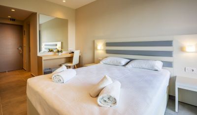 Imagine pentru Hotel Gemini 3* valabile pentru Litoral 2025