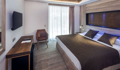 Imagine pentru Hotel GHT Neptuno 3* valabile pentru Litoral 2025