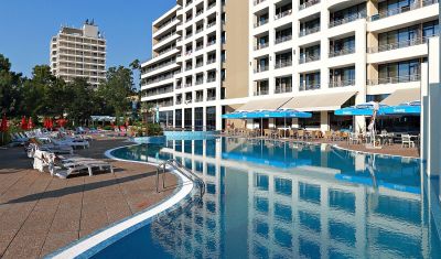 Imagine pentru Hotel Globus 4* valabile pentru Litoral 2025