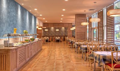 Imagine pentru Hotel Globus 4* valabile pentru Litoral 2025